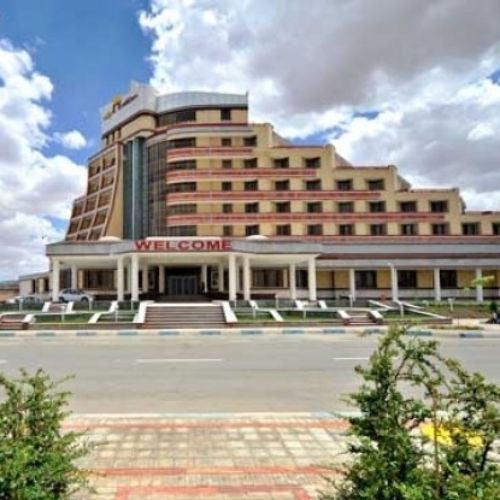 Nikan Hotel Bafq
