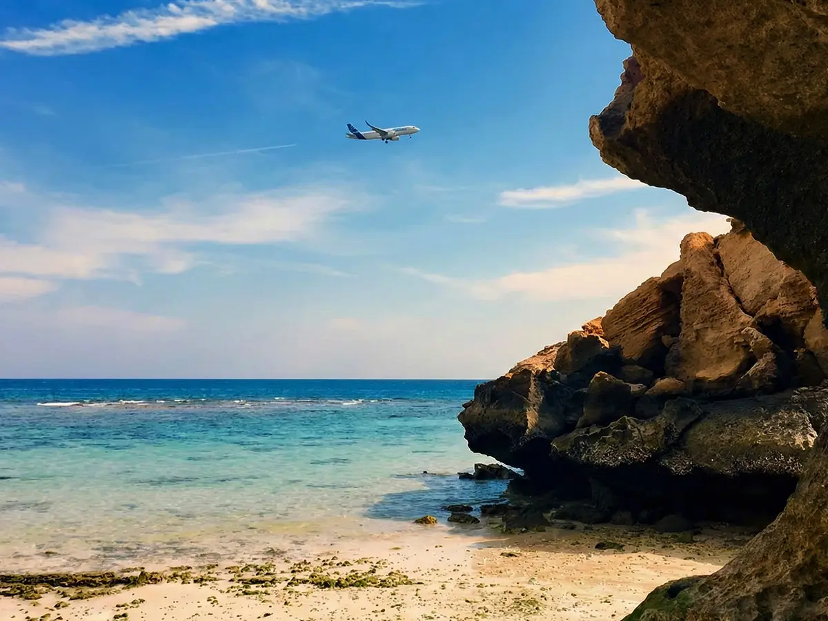 Mashhad to Qeshm Flight